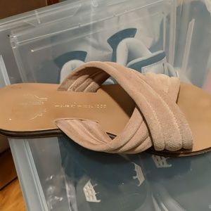 House of Harlow camel suede sandals